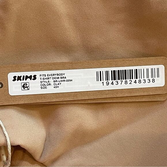 SKIMS Fits Everybody T-Shirt Bra Molded Demi Coverage Clay 40H 40DDDDD NWT - Picture 7 of 8